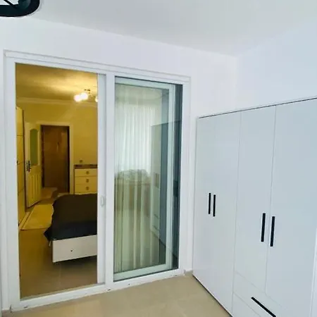 Orange-banana Garden Apartment *