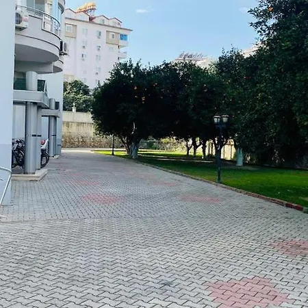 Orange-banana Garden Apartment Alanya